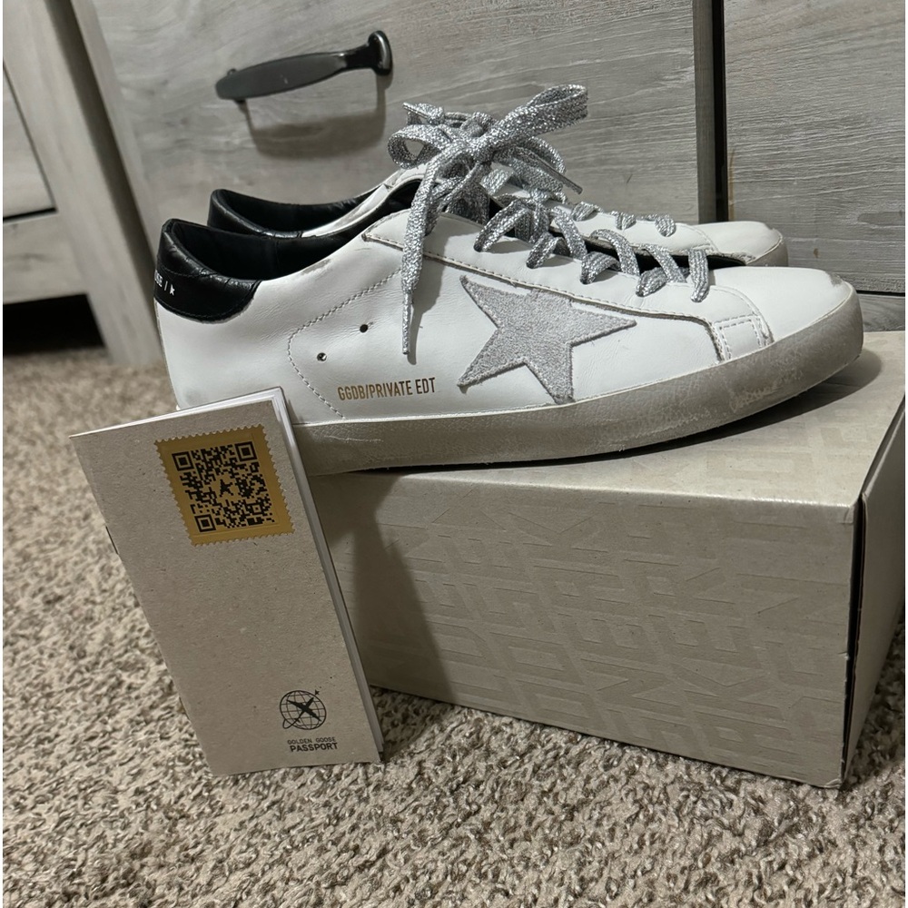 Golden Goose Sneakers